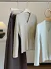 Suéter Cárdigan de Punto Suave y Esponjoso con Cuello en V de Temperamento para Mujer 2026 Nuevo Otoño Estilo Coreano Delgado Top Base