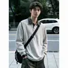 Sudadera con Capucha Gris Claro de Solapa Falsa de Dos Piezas para Hombre, Otoño, Gama Alta, Rebelde y Atractiva, Manga Larga Camiseta Capa Interior, Camisa Polo Capa Base