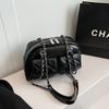 Bolso de Hombro Individual Romboidal Exterior para Mujer 2025 Nuevo Diseño de Nicho Bolso de Hombro Debajo del Brazo de Alta Calidad Tacto Commuting Bolso Almohada