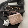 Bolsa Quadrada Pequena Feminina Estilo Coreano Grande Capacidade Bordada Acolchoada Nova Moda 2026 Textura Elegante Alça de Corrente Ombro Transversal