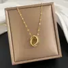 Collar de acero de titanio de estilo japonés y coreano para mujer, diseño de nicho de lujo ligero, cadena de clavícula de alta gama que combina con todo, colgante de amor, joyería al por mayor