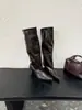 Botas de salto alto bico fino para mulheres, outono e inverno de 2026, salto baixo afunilado, botas longas estilosas de corte justo