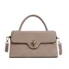 Bolso pequeño elegante y con estilo, nueva colección otoño 2026, bolso cuadrado discreto y sofisticado, bolso cruzado suave y único