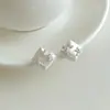 Brincos de Zircônia com Laço Agulha de Prata Cubo de Açúcar Luxo Leve para Mulheres, Brincos de Alta Qualidade com Design Único de Nicho, Acessórios de Orelha Versáteis para Mulheres