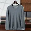 Suéter de cachemira para hombre con cuello en V, tejido plano de punto de 12 puntadas de grosor medio, nuevo estilo otoño e invierno, adecuado para negocios y para ir al trabajo