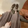 Grapema mesmo estilo retrô mocassins de moeda de ouro pequenos femininos britânicos preguiçosos slip-on sapatos únicos couro genuíno sola plana sapatos pequenos de couro