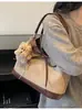 Bolsa Tote Casual de Moda Inverno 2026 Transfronteiriça para Mulheres, Grande Capacidade, Bolsa de Ombro Única de Nicho para Trabalho e Deslocamento