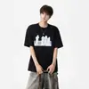 Camiseta Blanca de Manga Corta con Estampado Retro Americano para Hombre 2026 Nueva Marca de Moda Corte Holgado Joven Fresco Versátil Manga Media