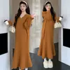 Vestido de maternidad estilo coreano otoño/invierno 2026, cuello en V, diseño largo y moderno, bajo de cola de pez, bata de maternidad larga