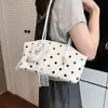 2026 Nova Bolsa de Verão Estilo Coreano para Axila Pequena Bolsa de Mão Feminina de Alto Valor Bolso Almofada de Bolinhas Nicho Bolsa de Ombro Único Feminina