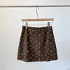Falda Corta de Pana Floral para Mujer 2026 Otoño Invierno Nueva Cintura Alta Adelgazante Línea A Corta Falda Corta Ajustada a la Cadera Petite