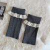 Otoño e Invierno Nuevos Calcetines de Encaje Estilo Dulce Lolita Cubre Piernas con Volantes Peludos Lindos Bolas de Pelo Estilo Japonés Estilo Ballet