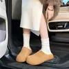 Zapatos peludos de nuevo estilo para mujer 2026 para otoño e invierno, sin cordones, estilo perezoso, puntera cerrada, forro de felpa, media pantufla, para usar en exteriores, zapatos estilo Birkenstock para mujer