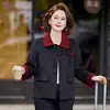 Abrigo Corto Transfronterizo 2026 para Madres de Mediana Edad y Mayores, Moda Primavera y Otoño, Tallas Grandes, Elegante Estilo Pequeño Chanel Versátil