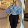 Roupas femininas transfronteiriças europeias e americanas 2026 verão novo design de moda vazado strass manga lanterna top shirt curto