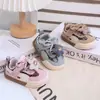 Zapatos Deportivos para Niños Primavera y Otoño Suela Blanda Zapatos para Niños Pequeños Niñas Antideslizantes Zapatos de Tabla Estilo Coreano Niños Transpirables Zapatos para Jardín de Infancia