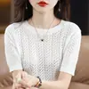 Verão Novo Estilo Algodão Puro Gola Redonda Vazado Manga Curta Design Versátil Camiseta Simples e Elegante Malha Vazada Atacado