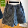 Pantalones Cortos Grises de Lana Súper Elegantes de Corte A para Mujer, Nuevo Estilo Invierno 2025, Corte Holgado, Adelgazantes, Versátiles Shorts para Botas, Modernos