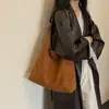 Bolso de hombro retro transfronterizo para mujer, nuevo bolso tote de gamuza estilo coreano 2026, versátil y de gran capacidad
