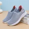 Zapatos Nuevos para Mamás de Primavera 2024 Zapatos sin Cordones para Personas Mayores Zapatos de Tela Old Beijing Suela Suave Antideslizante Zapatos para Mujer