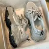 Zapatillas Chunky de Papá para Mujer 2026 Nuevas de Primavera y Verano Zapatos Delgados de Malla Superficie de Malla Transpirable Aumentadores de Altura Casuales Tenis Blancos
