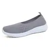 2026 Verano Transpirable de Malla de Venta Caliente Zapatos para Caminar de Suela Suave para Mujer de Talla Grande para Viajes Diarios Comercio Exterior Dropshipping