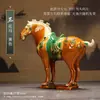 Envío Gratis Caballo Tang Sancai Caballo de Cerámica Adornos de Caballo Seis Caballos Decoración para el Hogar Sala de Estar Artesanía Regalo Adornos para Gabinete de Vino Pasillo
