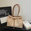 Bolso de Moda de Gran Capacidad para Mujer Otoño e Invierno 2025 Nuevo Casual Simple Hombro Bolso de Mano de Moda Bolso Tote para Viajes Diarios
