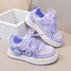 2026 Nuevos Tenis Infantiles Primavera y Verano Malla Casual Versátiles Zapatos Deportivos Niñas Lindos Dibujos Animados Zapatos Blancos