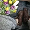 Versão em couro bovino~Botas de dedo dividido de nicho coreano, botas de salto escondido curtas, zíper traseiro, sola plana, botas Martin, botas femininas emagrecedoras