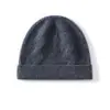 Nuevos estilos de otoño e invierno: Gorros de cachemira de punto trenzado de color liso para mujer, con diseño de ala, calentador de cuello y parte superior redonda, todo para mantenerte abrigada.