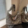 Comercio Exterior Moda Coreana Estampado de Leopardo Bolsa para Babas Bolsa de Lona Nueva Casual Versátil Bolso de Hombro Bolso Sencillo para Mujer