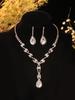 Nueva joyería de moda collar de diamantes de cristal pendientes traje de joyería nupcial europeo y americano conjunto creativo a juego de tres piezas