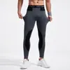 Calça Esportiva Fitness Cruzada Masculina Pista e Campo Corrida Calça Apertada Cinto com Letras Alta Elasticidade Compressão Modeladora Corporal Secagem Rápida