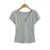 Camiseta de Manga Corta con Cuello en V para Mujer, Corte Ajustado y Diseño Elegante, Top Versátil, Nuevo Estilo Retro Coreano para Verano 2026