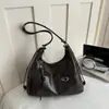 Gran Capacidad Nueva Moda Casual Viaje al Trabajo En Stock 2026 PU Color Sólido Retro Bolso Multifuncional de Hombro Único Doble Hombro para Mujer