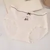 Ropa interior de algodón puro con estampado de oso de dibujos animados de cintura media para mujer, estilo coreano de moda, con borde de encaje, que cubre las caderas, de malla de algodón transpirable, shorts tipo triángulo