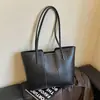 Bolso de Mujer Estilo Coreano Otoño 2026 Nuevo Bolso de Hombro Único Retro Simple Textura Bolso Tote para el Trabajo y el Uso Diario