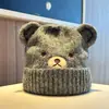 Touca de tricô de desenho animado para mulheres, fofa e doce, gorro versátil para outono e inverno, quente, protege as orelhas, valoriza o rosto, chapéu de lã para clima frio