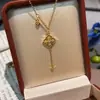 Loja Dourada Mesmo Estilo Usável dos Dois Lados Cravejado de Diamantes Ruyi Colar Auspicioso Conjunto de Joias Retrô Novo Chinês