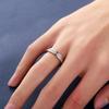 Anillo de titanio y acero inoxidable con circonita cuadrada popular japonesa y coreana anillo de diamante para pareja de acero inoxidable venta al por mayor anillo de red roja parlante