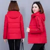 Coleção de inverno 2026: nova jaqueta curta de plumas feminina, enchimento 90% plumas de pato branco, marca autêntica, quente, espessa, moderna e adequada para mães
