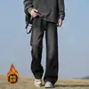 Jeans estilo americano de perna reta com forro de fleece para homens, calça grossa para outono e inverno, marca de moda unissex high street, corte solto, tamanho grande