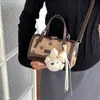 Nova bolsa para o dia a dia para mulheres, bolsa tote e de ombro versátil, estilo nicho, bolsa transversal 2026 Boston, estilo nicho coreano de outono