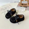 Zapatos Birkenstock para Niñas 2025 Primavera y Otoño Nuevo Estilo Zapatos Infantiles Niña Bebé Suela Suave Zapatos de Lona Individuales Pantuflas de Exterior