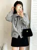 Abrigo suéter juvenil y dulce para mujer de talla grande, otoño e invierno 2026, para damas de talla grande, cárdigan de punto con corazón bordado