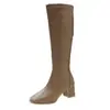 Estas botas son únicas y no las usará nadie más.; instantáneamente hacen que tus piernas se vean más largas, son cálidas y elegantes