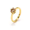 Anel feminino simples de seis garras com um diamante, estilo ins japonês e coreano, nicho, aço inoxidável, banhado a ouro, Acessórios Transfronteiriços Atacado