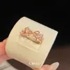 Anillo de flor de circonita estilo chica dulce coreana con lazo, anillo para el dedo índice estilo princesa de lujo ligero, joyería de diseño nicho para mujer