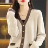 Tricô Color Block com Decote V 2026 Outono Novo Suéter Macio Jaqueta para Mulheres Estilo Coreano Roupa Externa Solta Top Estiloso